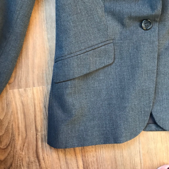 The limited collection - grey blazer - Picture 3 of 4